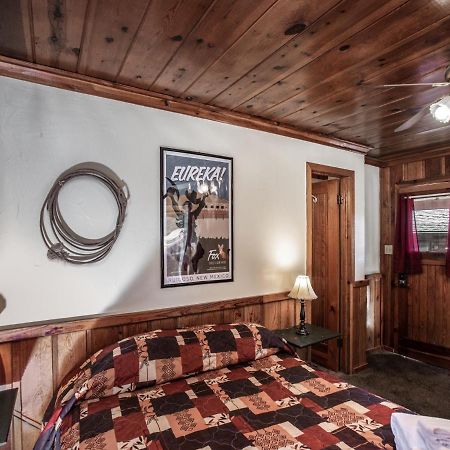 Apache Village Cabinette 11, Queen Bed, Midtown, Sleeps 2 Руидозо Экстерьер фото