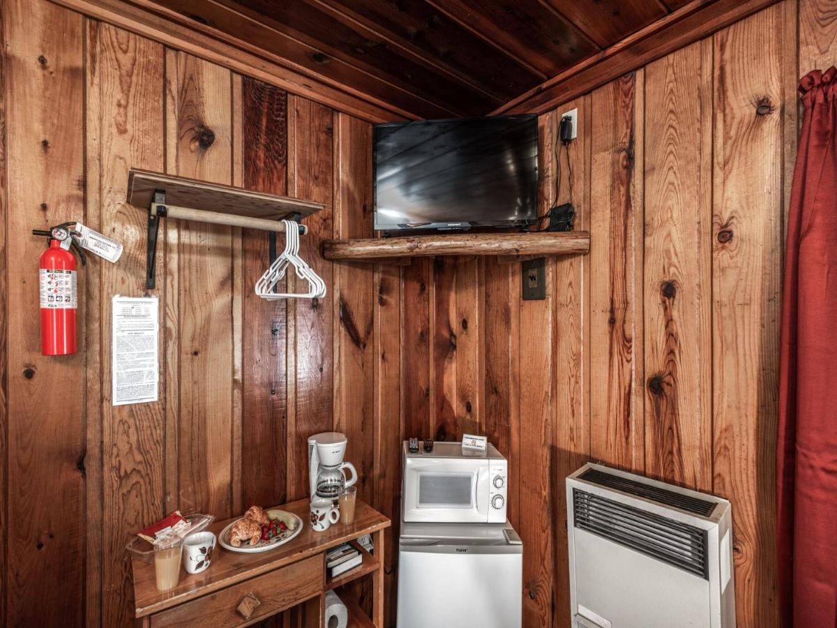 Apache Village Cabinette 11, Queen Bed, Midtown, Sleeps 2 Руидозо Экстерьер фото