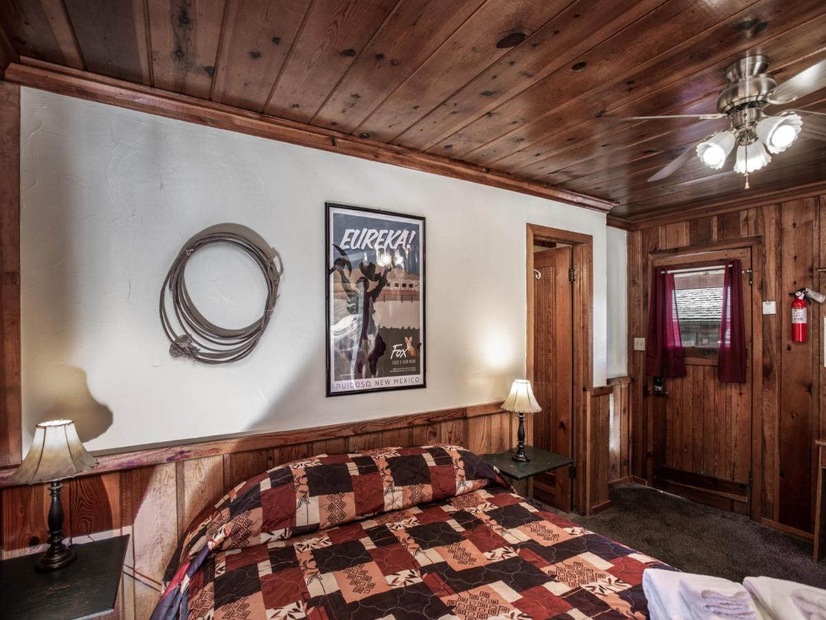 Apache Village Cabinette 11, Queen Bed, Midtown, Sleeps 2 Руидозо Экстерьер фото